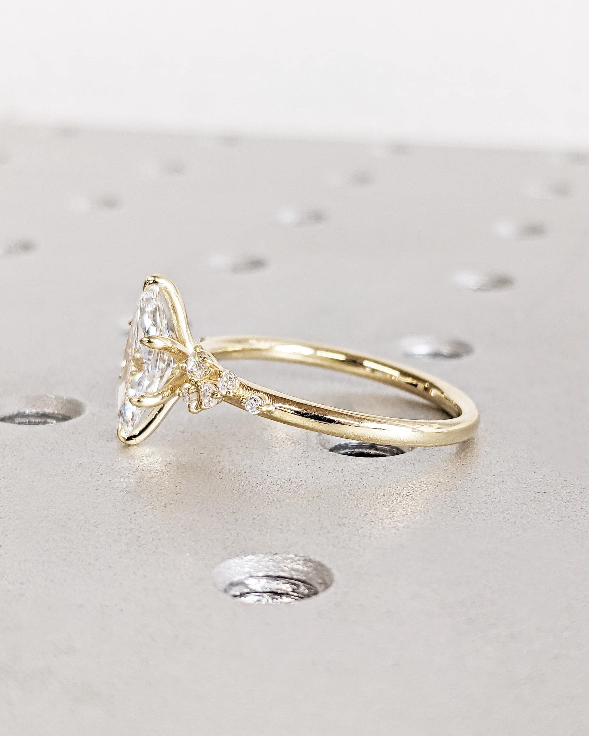 1.2 CT Round Solitaire Moissanite Engagement Ring
