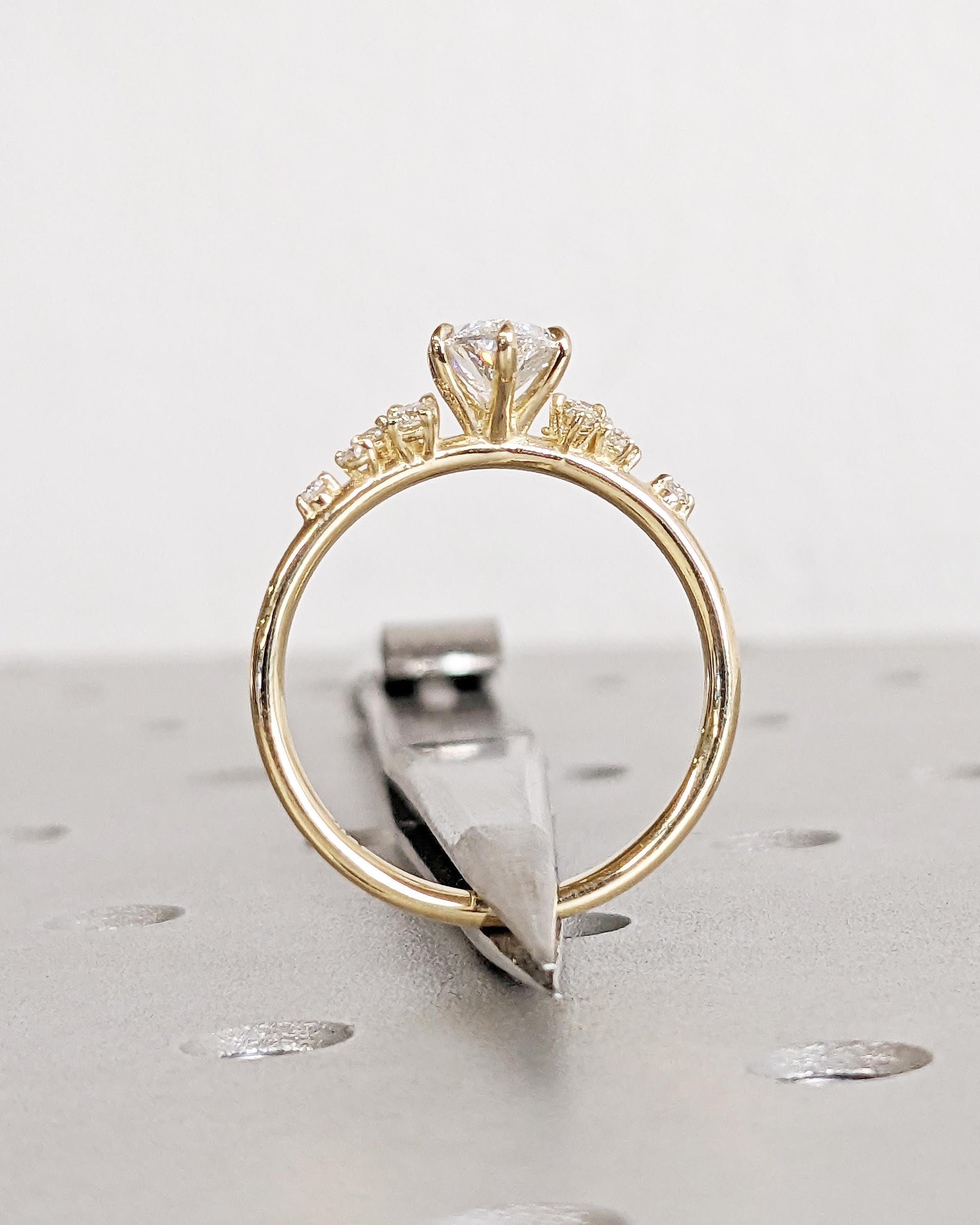 1.2 CT Round Solitaire Moissanite Engagement Ring