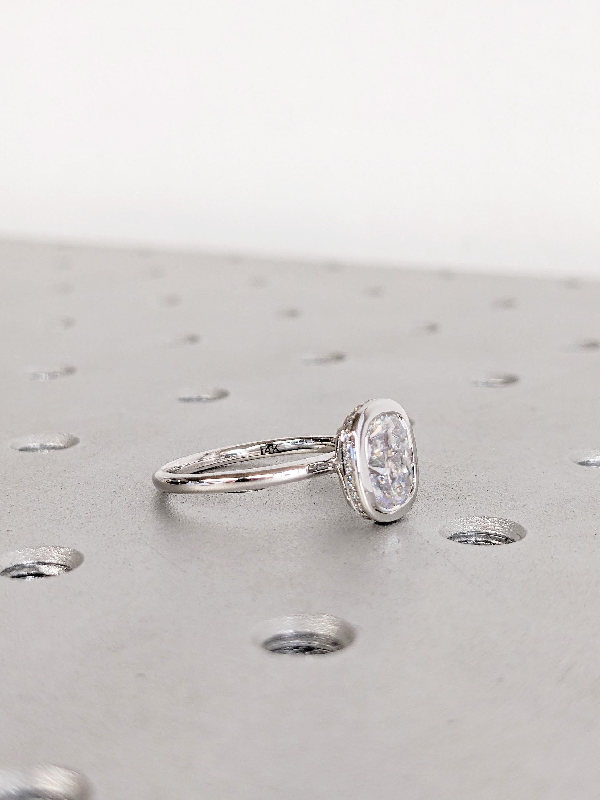 1.2 CT Round Solitaire Moissanite Engagement Ring