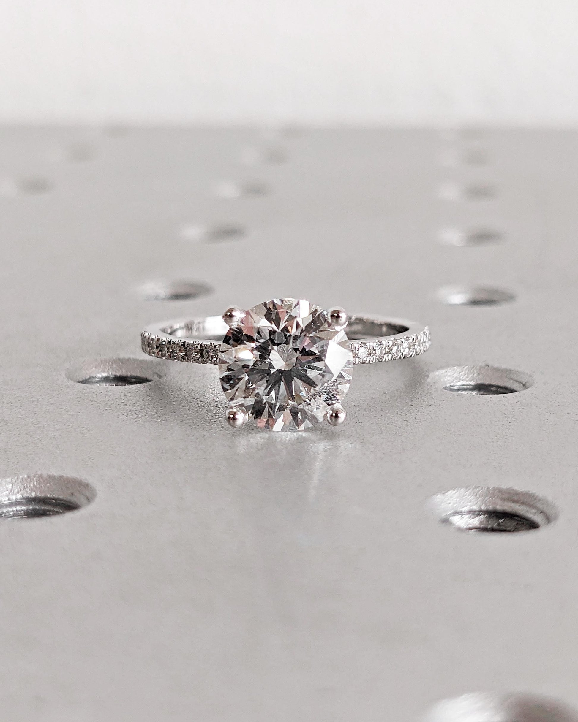 1.2 CT Round Solitaire Moissanite Engagement Ring