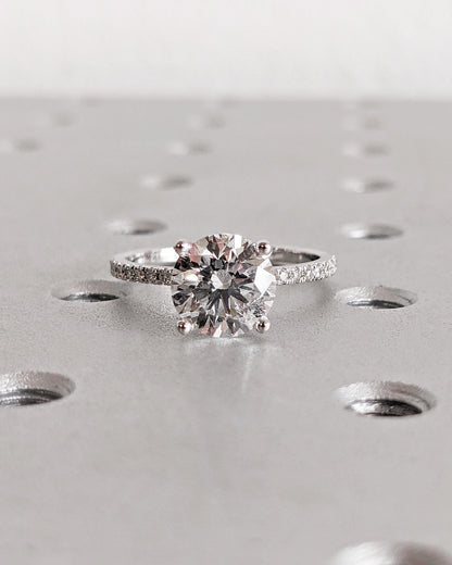 1.2 CT Round Solitaire Moissanite Engagement Ring
