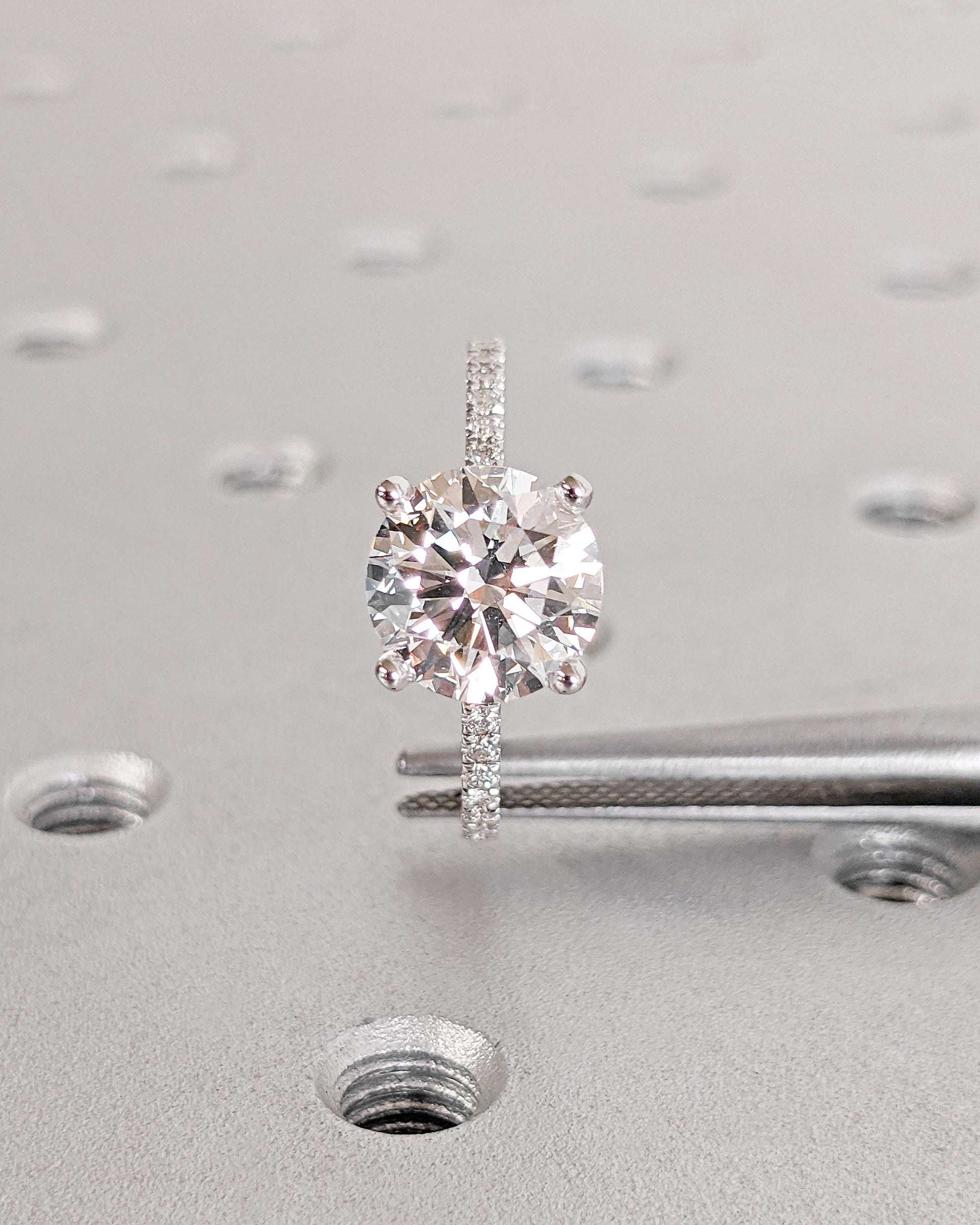 1.2 CT Round Solitaire Moissanite Engagement Ring