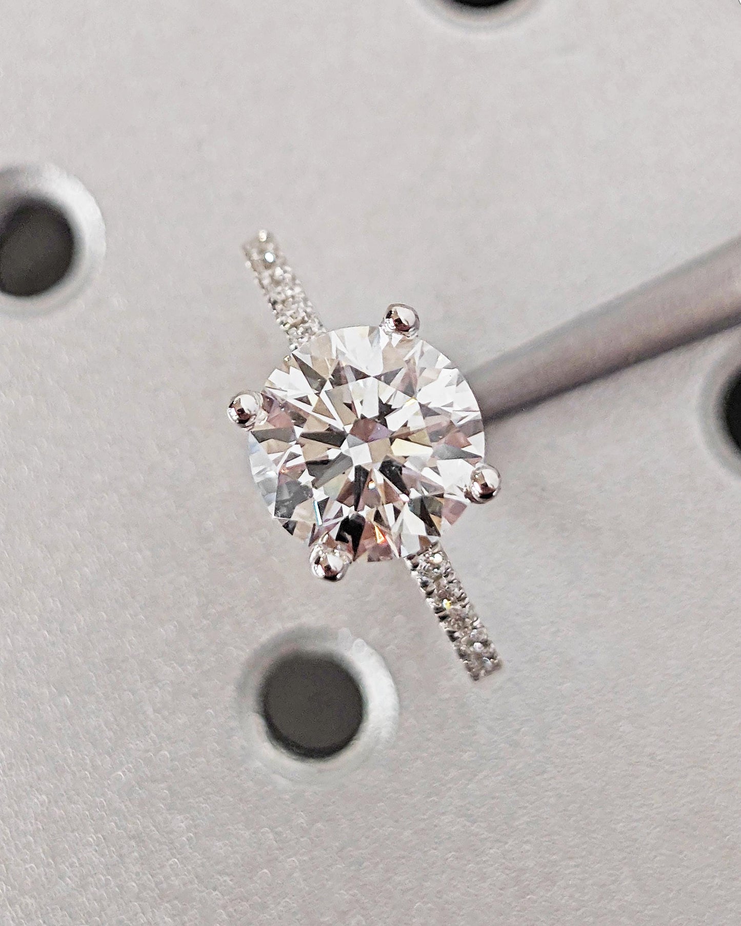 1.2 CT Round Solitaire Moissanite Engagement Ring