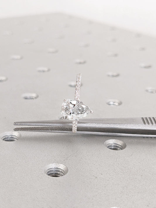 1.2 CT Round Solitaire Moissanite Engagement Ring
