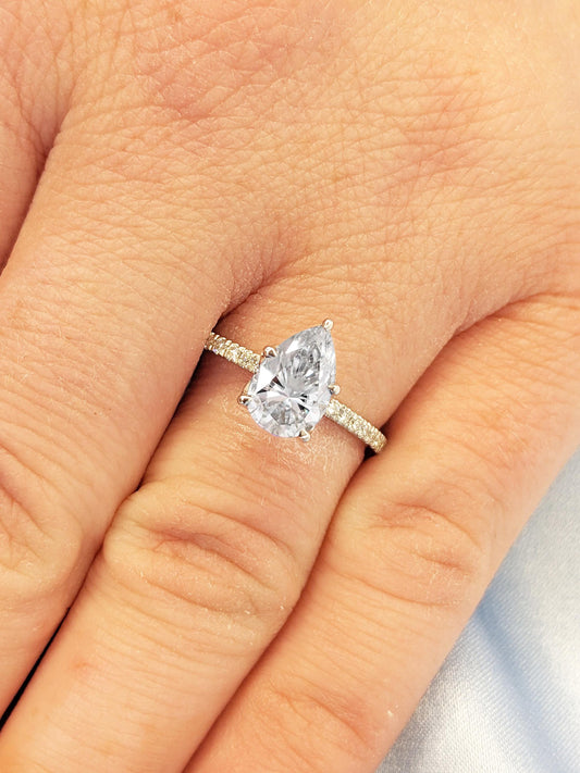 1.2 CT Round Solitaire Moissanite Engagement Ring