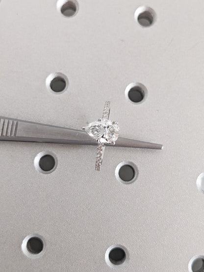 1.2 CT Round Solitaire Moissanite Engagement Ring