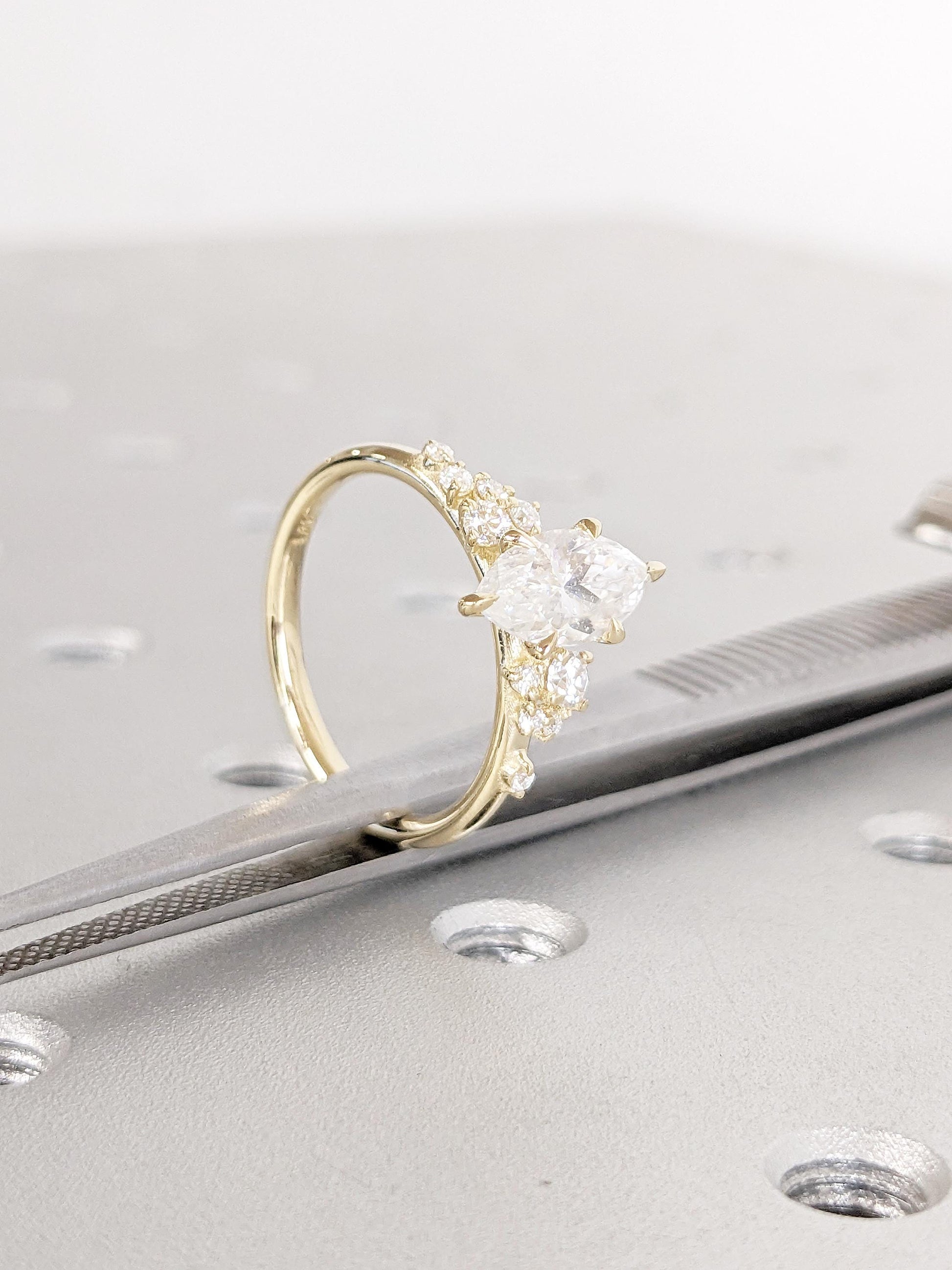 1.2 CT Round Solitaire Moissanite Engagement Ring