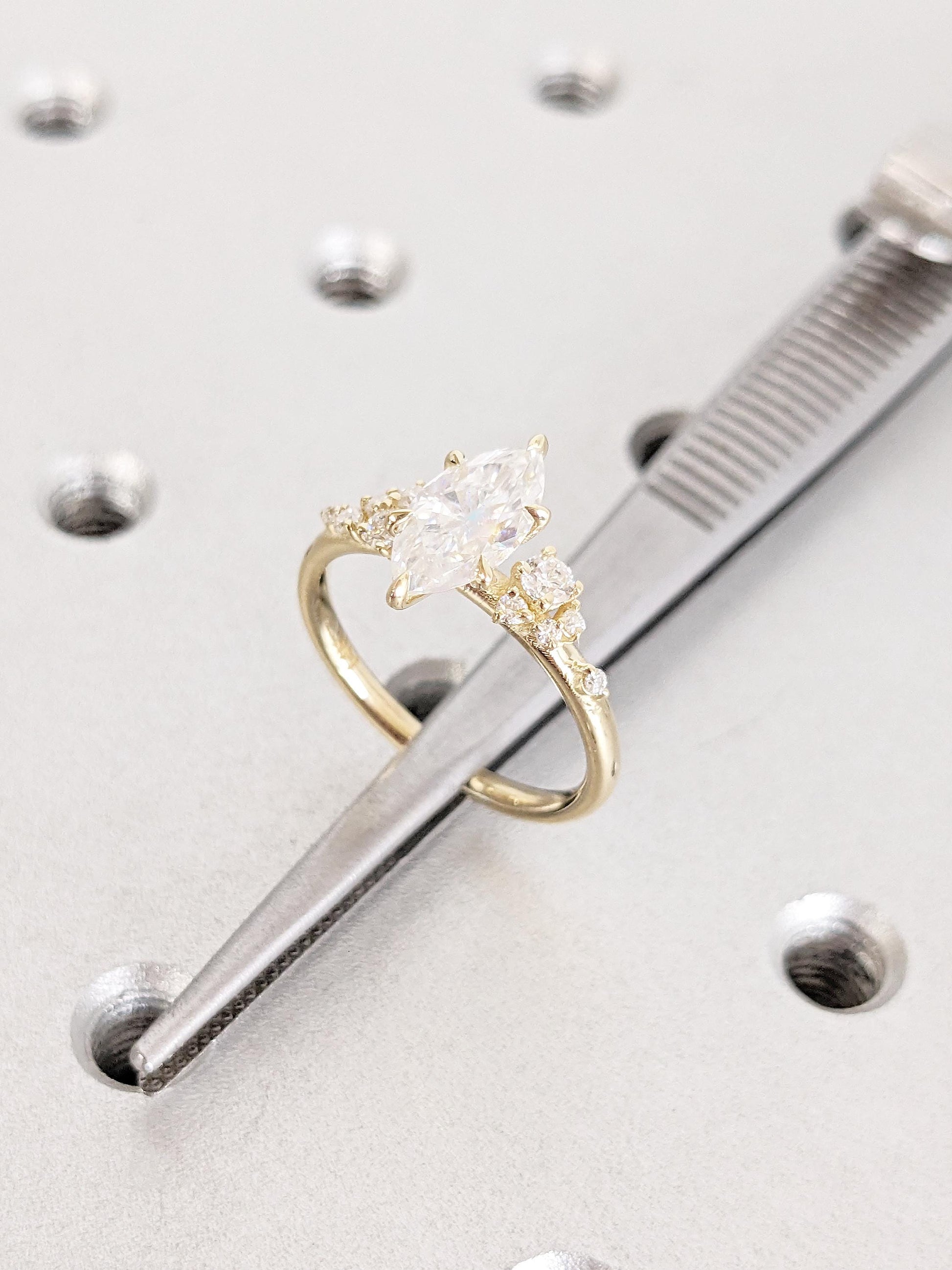1.2 CT Round Solitaire Moissanite Engagement Ring