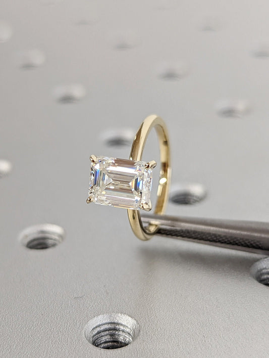 1.2 CT Round Solitaire Moissanite Engagement Ring