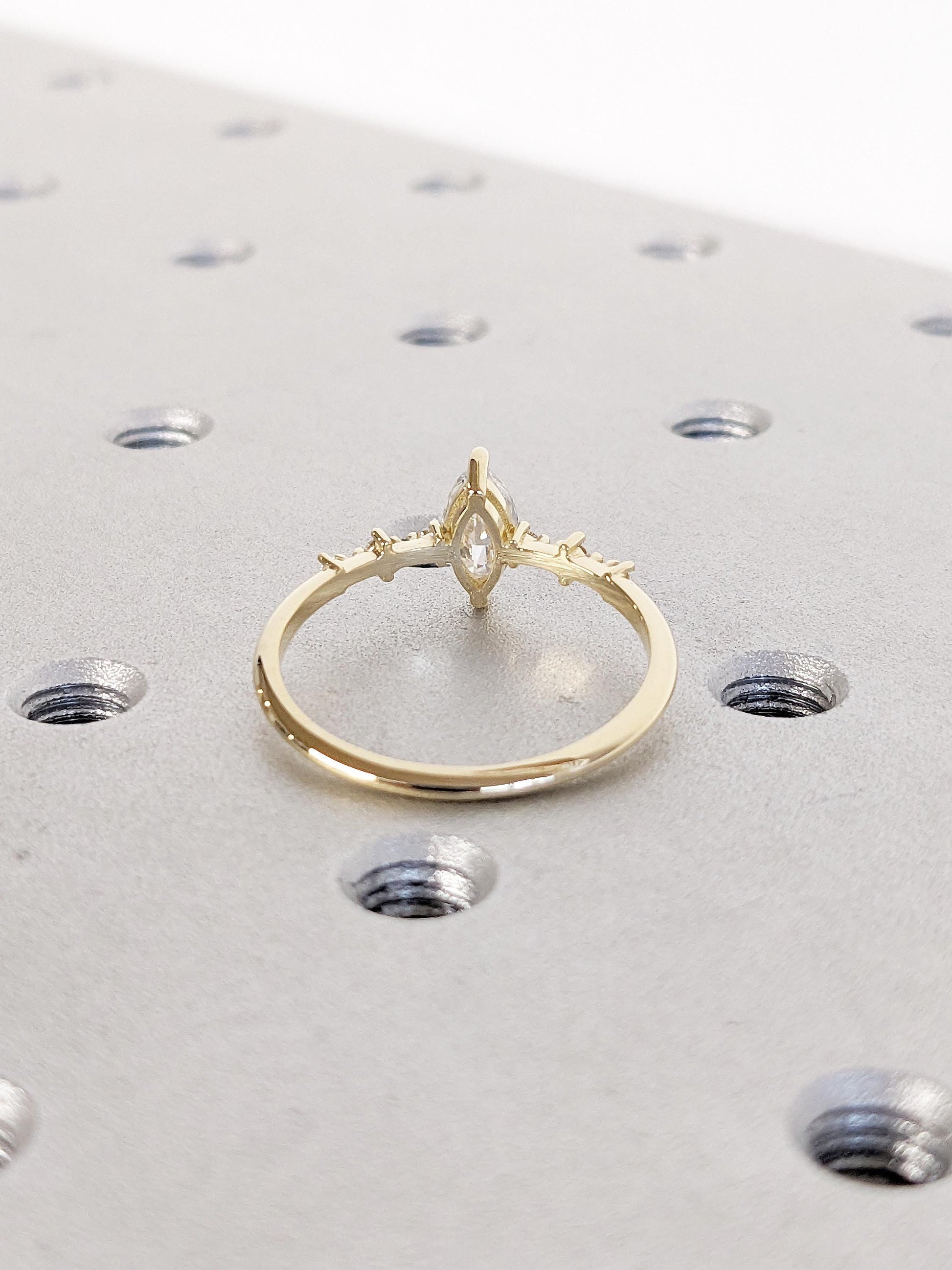 1.2 CT Round Solitaire Moissanite Engagement Ring