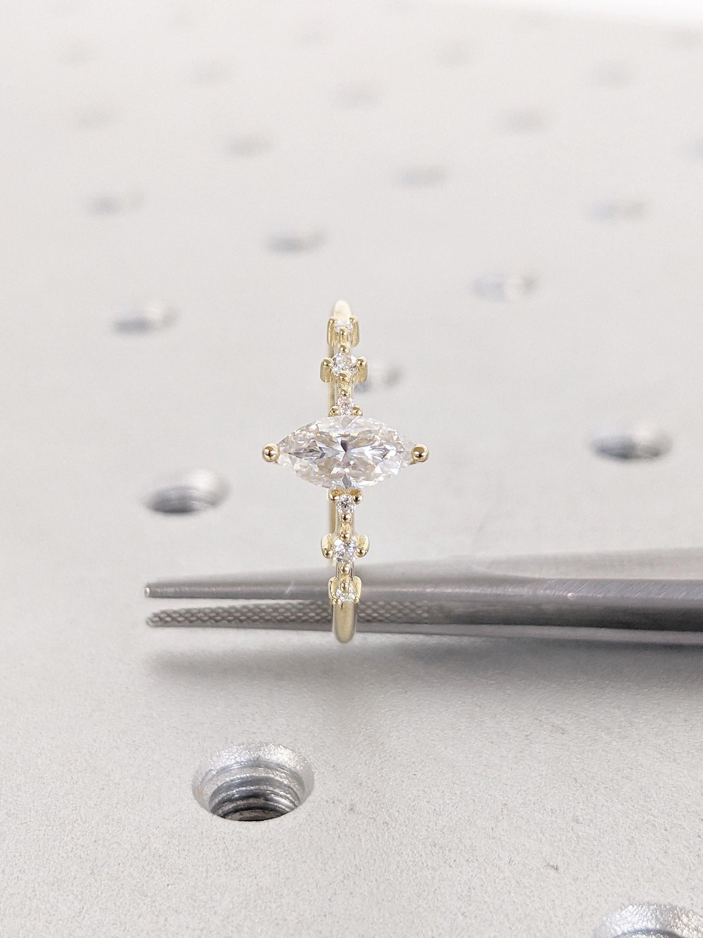 1.2 CT Round Solitaire Moissanite Engagement Ring