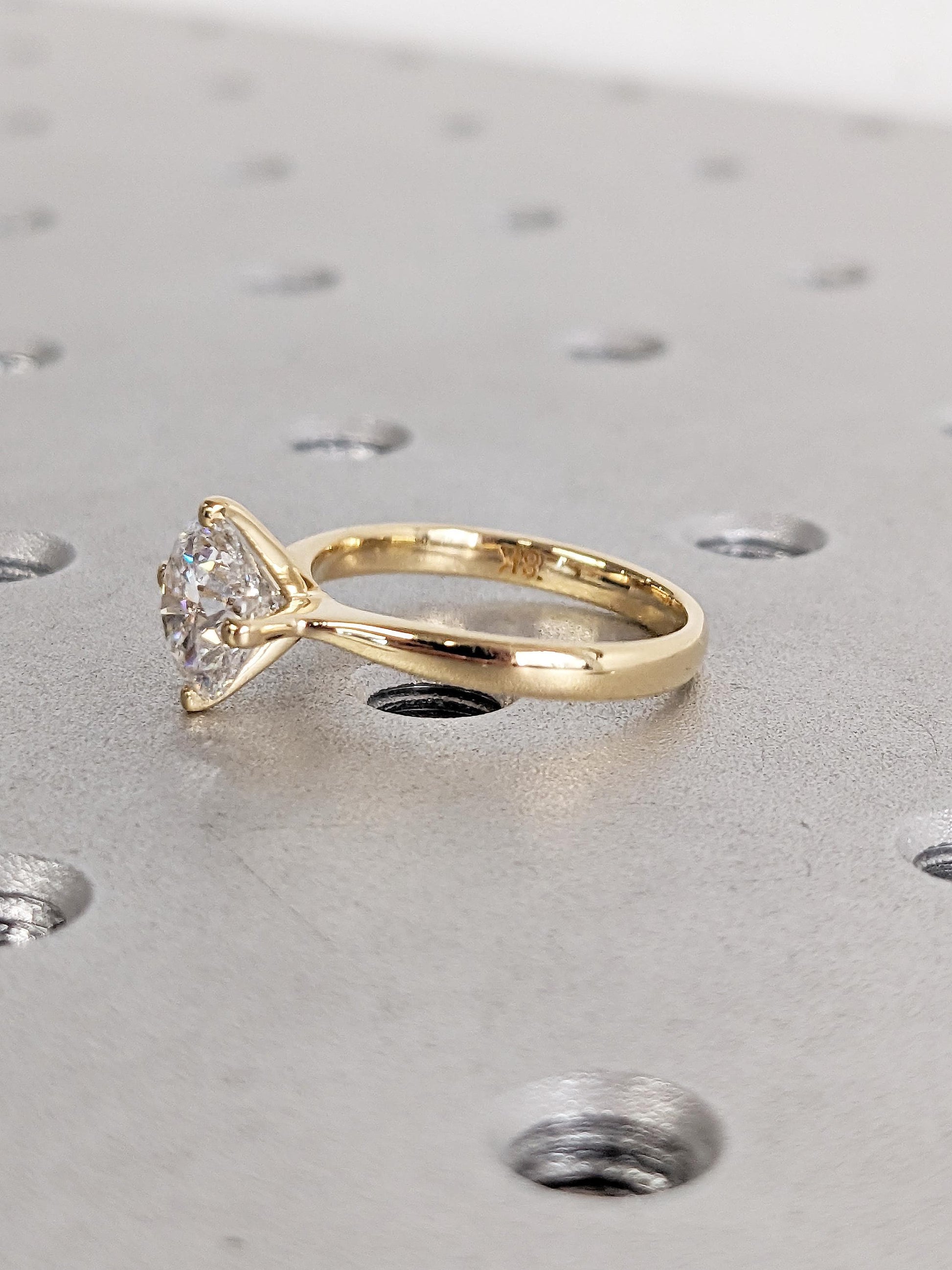 1.2 CT Round Solitaire Moissanite Engagement Ring