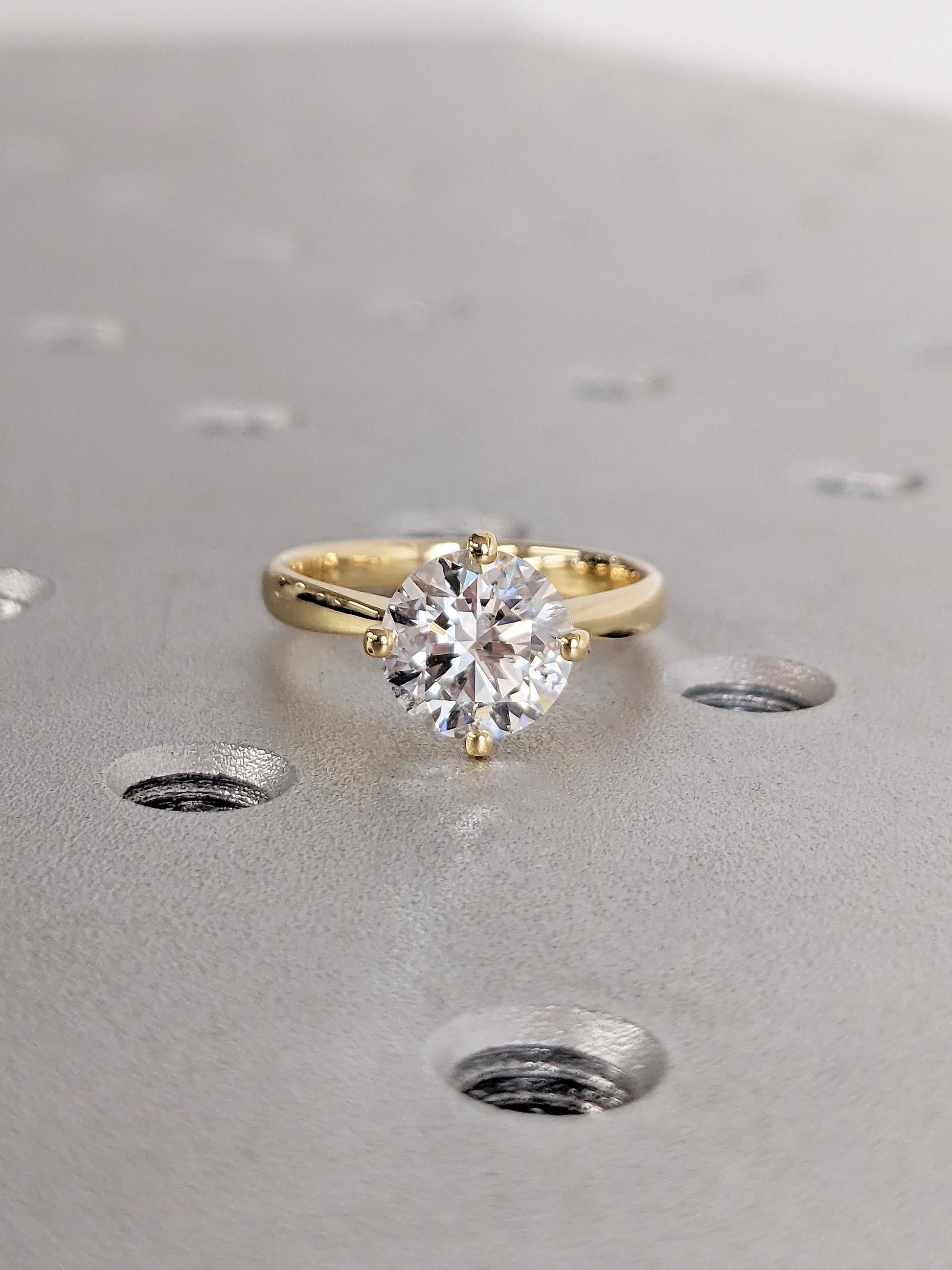 1.2 CT Round Solitaire Moissanite Engagement Ring