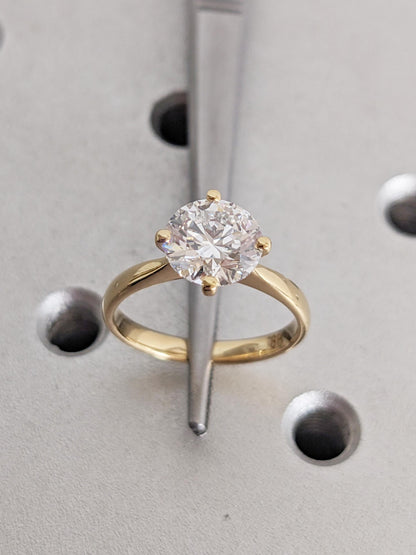 1.2 CT Round Solitaire Moissanite Engagement Ring