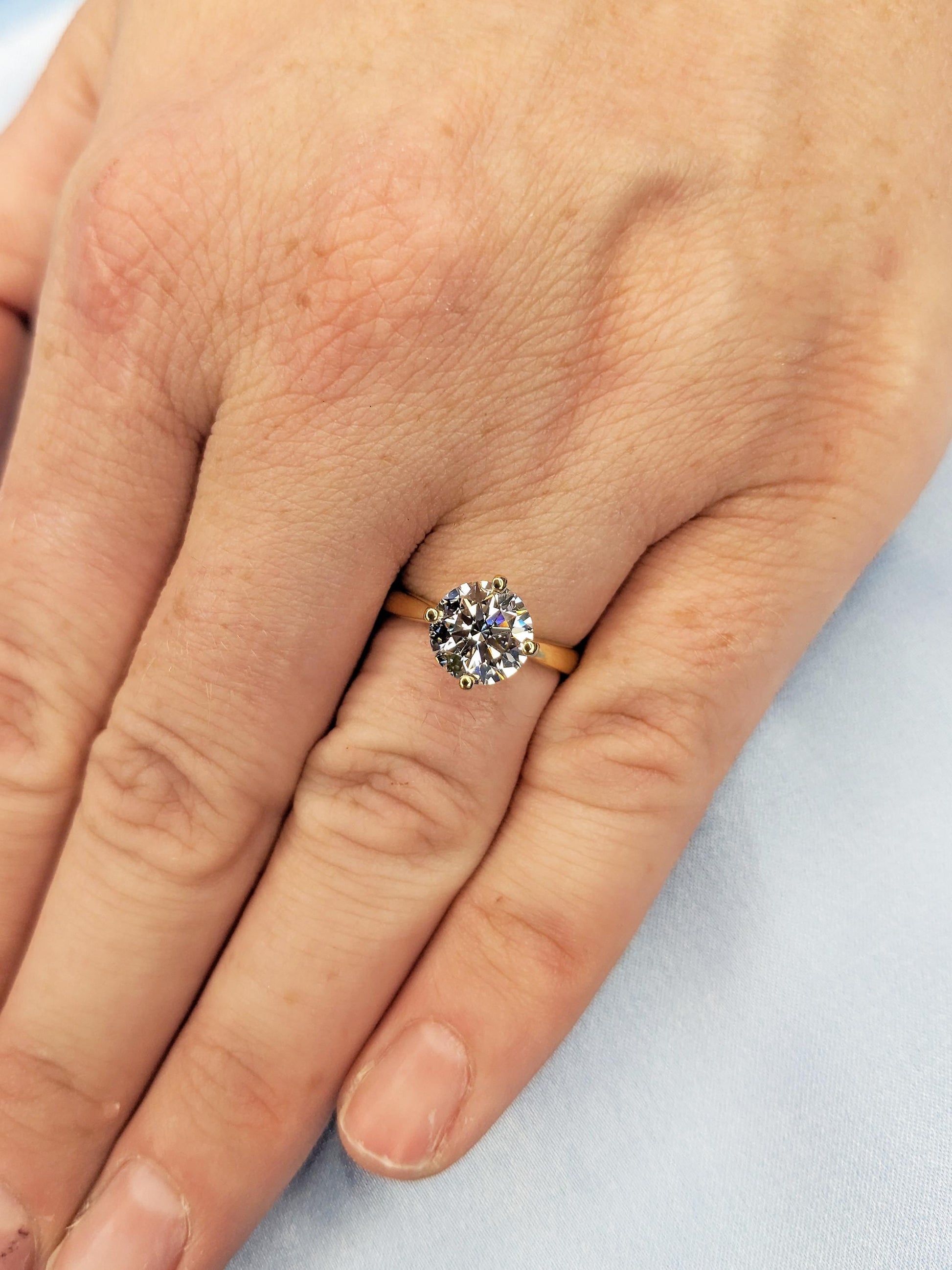 1.2 CT Round Solitaire Moissanite Engagement Ring