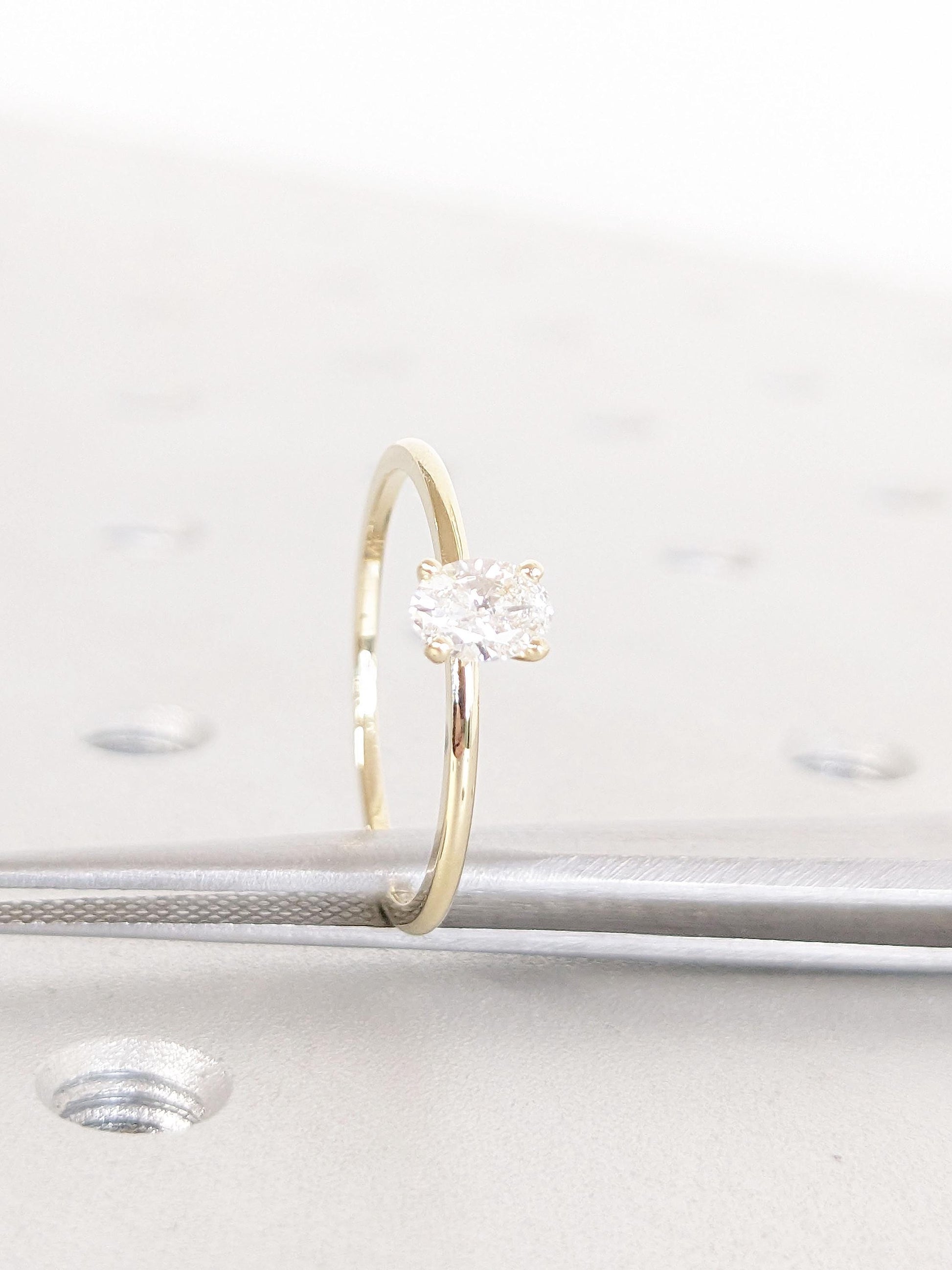 1.2 CT Round Solitaire Moissanite Engagement Ring