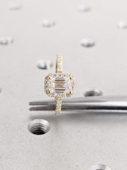 1.2 CT Round Solitaire Moissanite Engagement Ring