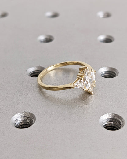 1.2 CT Round Solitaire Moissanite Engagement Ring