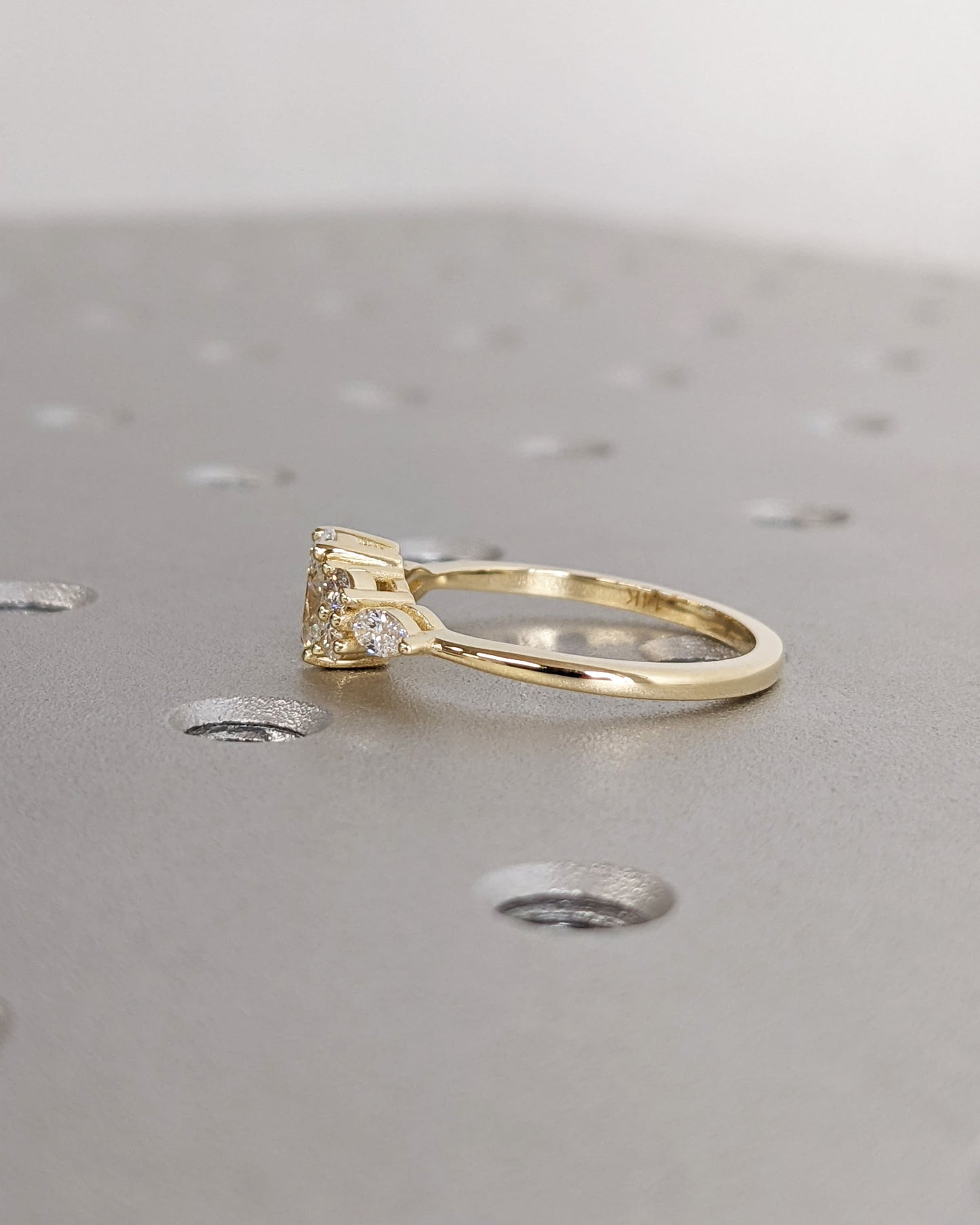 1.2 CT Round Solitaire Moissanite Engagement Ring
