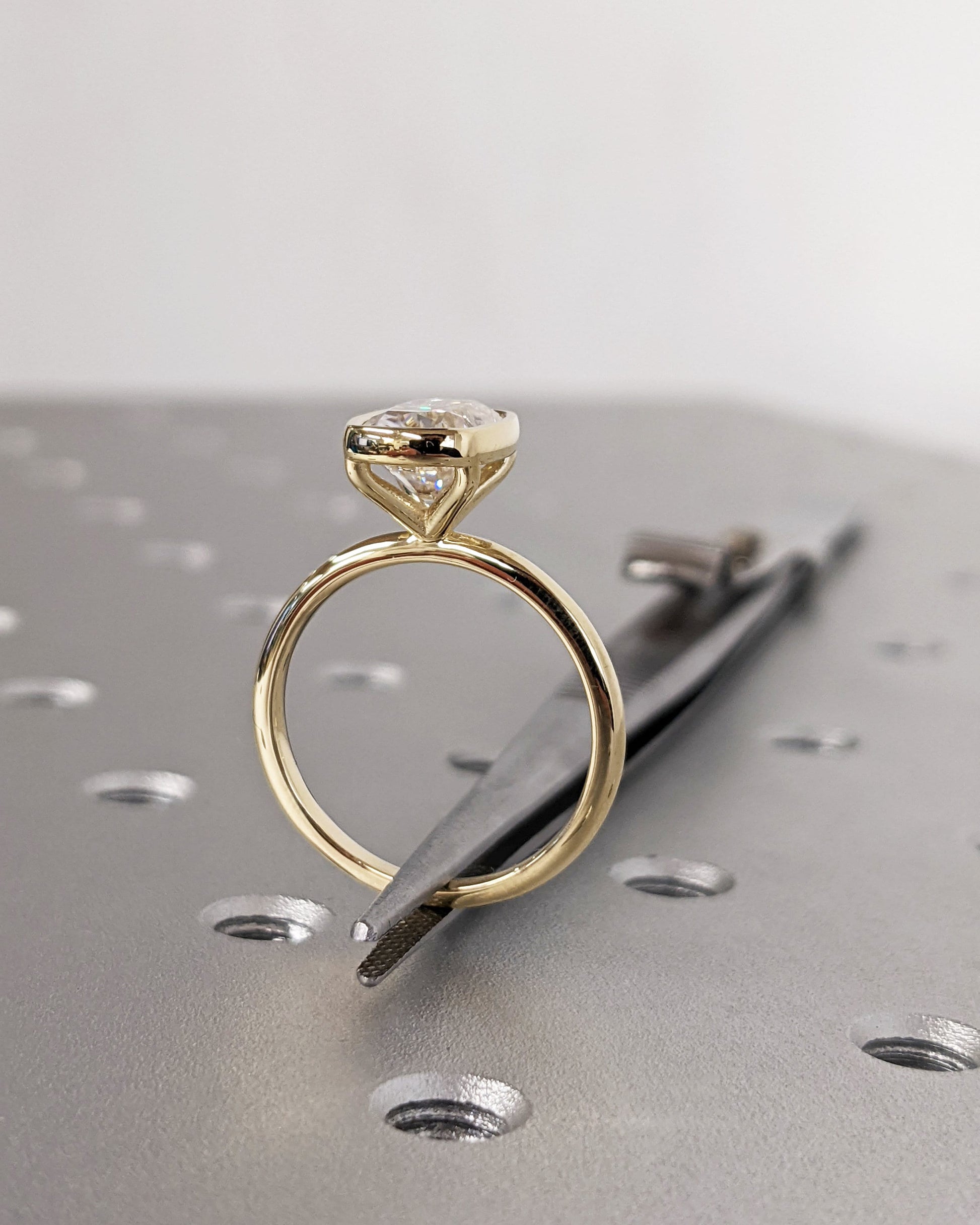 1.2 CT Round Solitaire Moissanite Engagement Ring