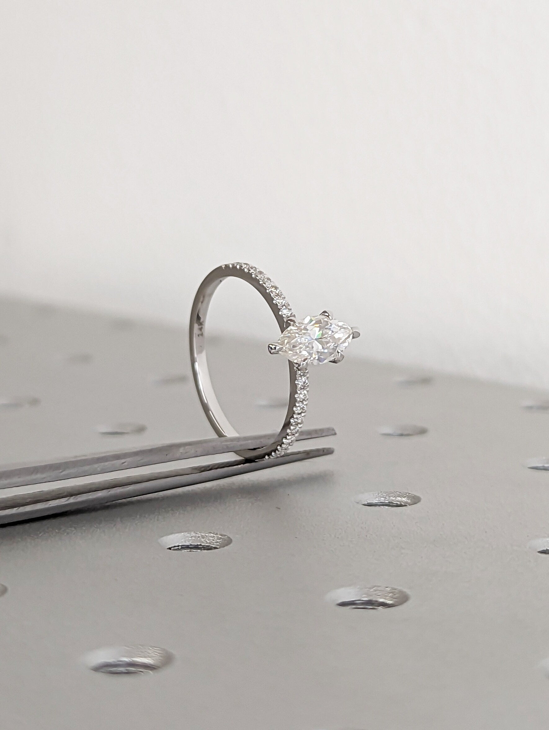 1.2 CT Round Solitaire Moissanite Engagement Ring
