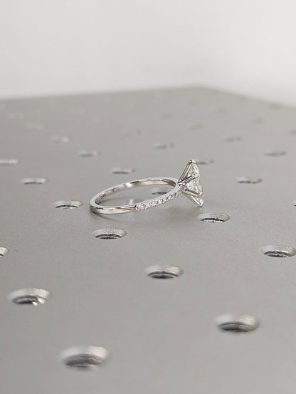 1.2 CT Round Solitaire Moissanite Engagement Ring