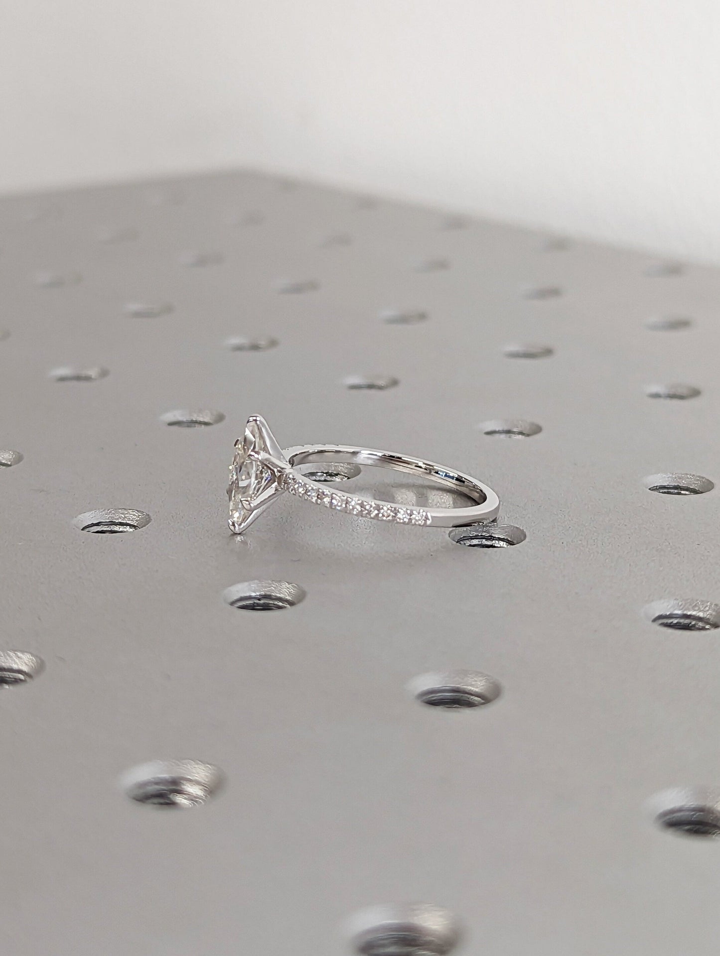 1.2 CT Round Solitaire Moissanite Engagement Ring