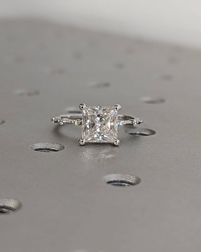 1.2 CT Round Solitaire Moissanite Engagement Ring