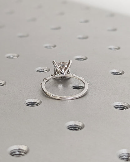 1.2 CT Round Solitaire Moissanite Engagement Ring
