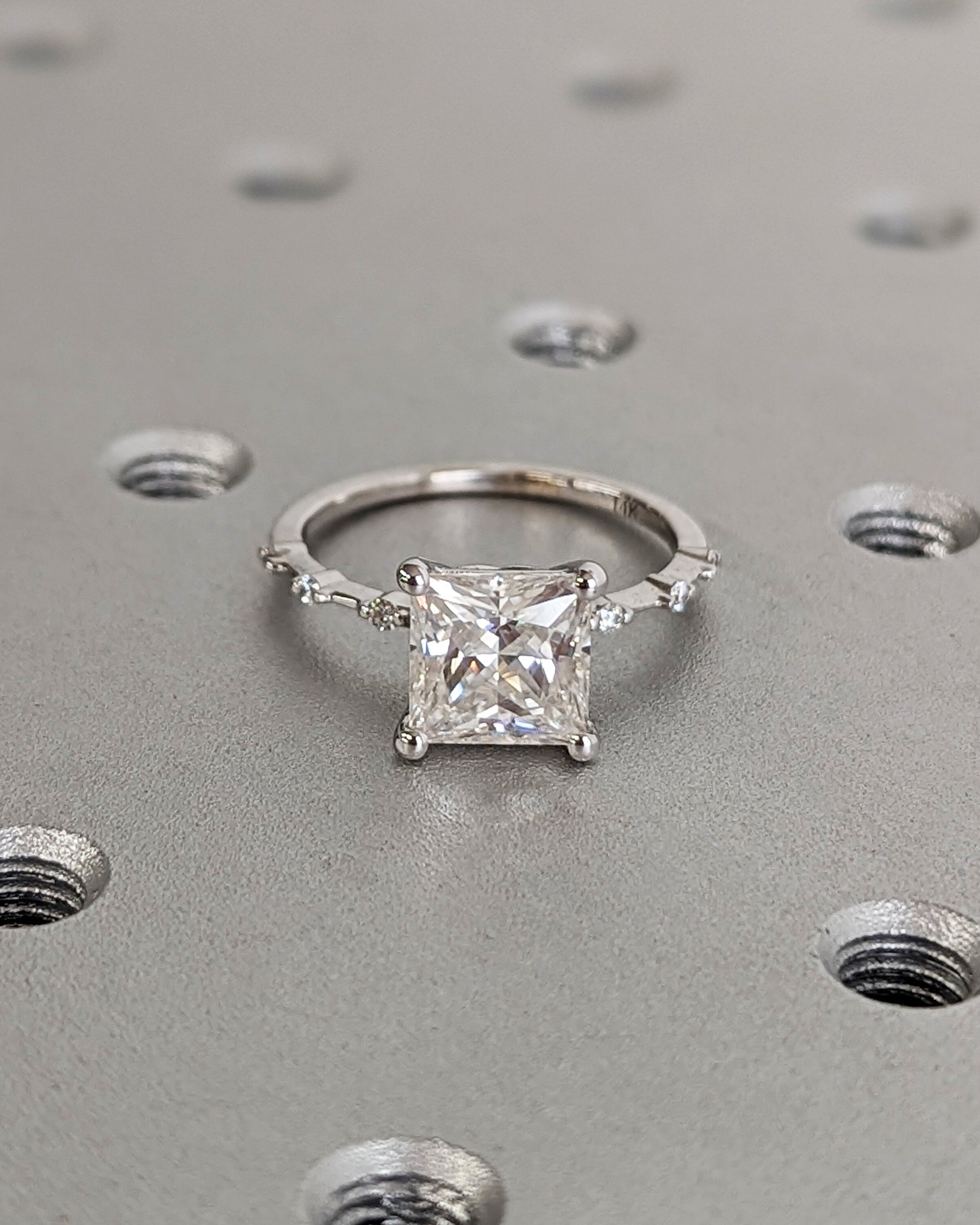 1.2 CT Round Solitaire Moissanite Engagement Ring