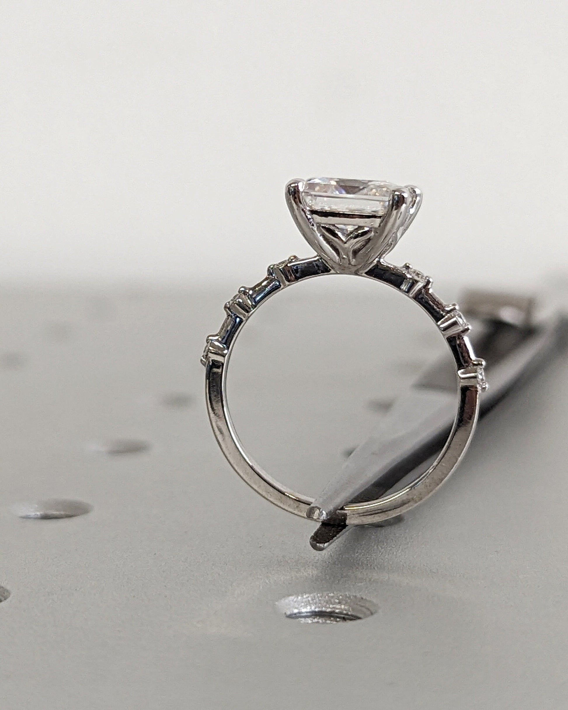 1.2 CT Round Solitaire Moissanite Engagement Ring