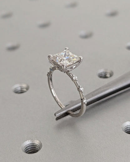 1.2 CT Round Solitaire Moissanite Engagement Ring