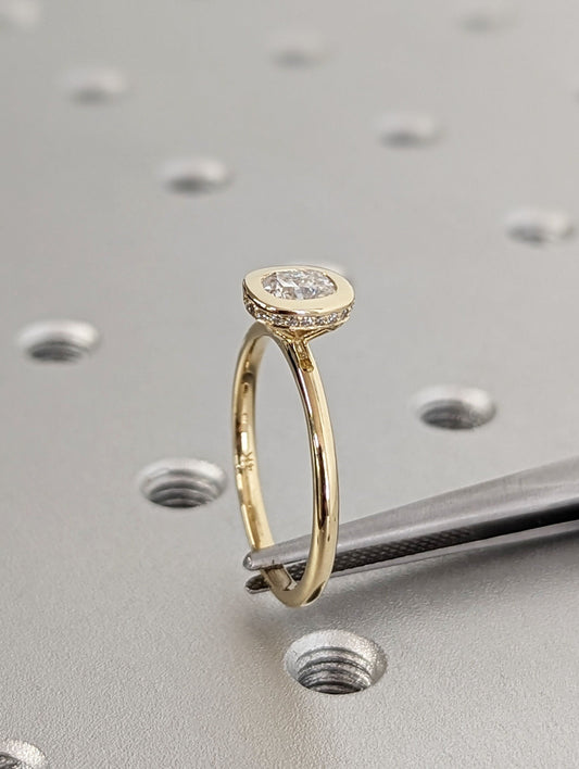 1.2 CT Round Solitaire Moissanite Engagement Ring
