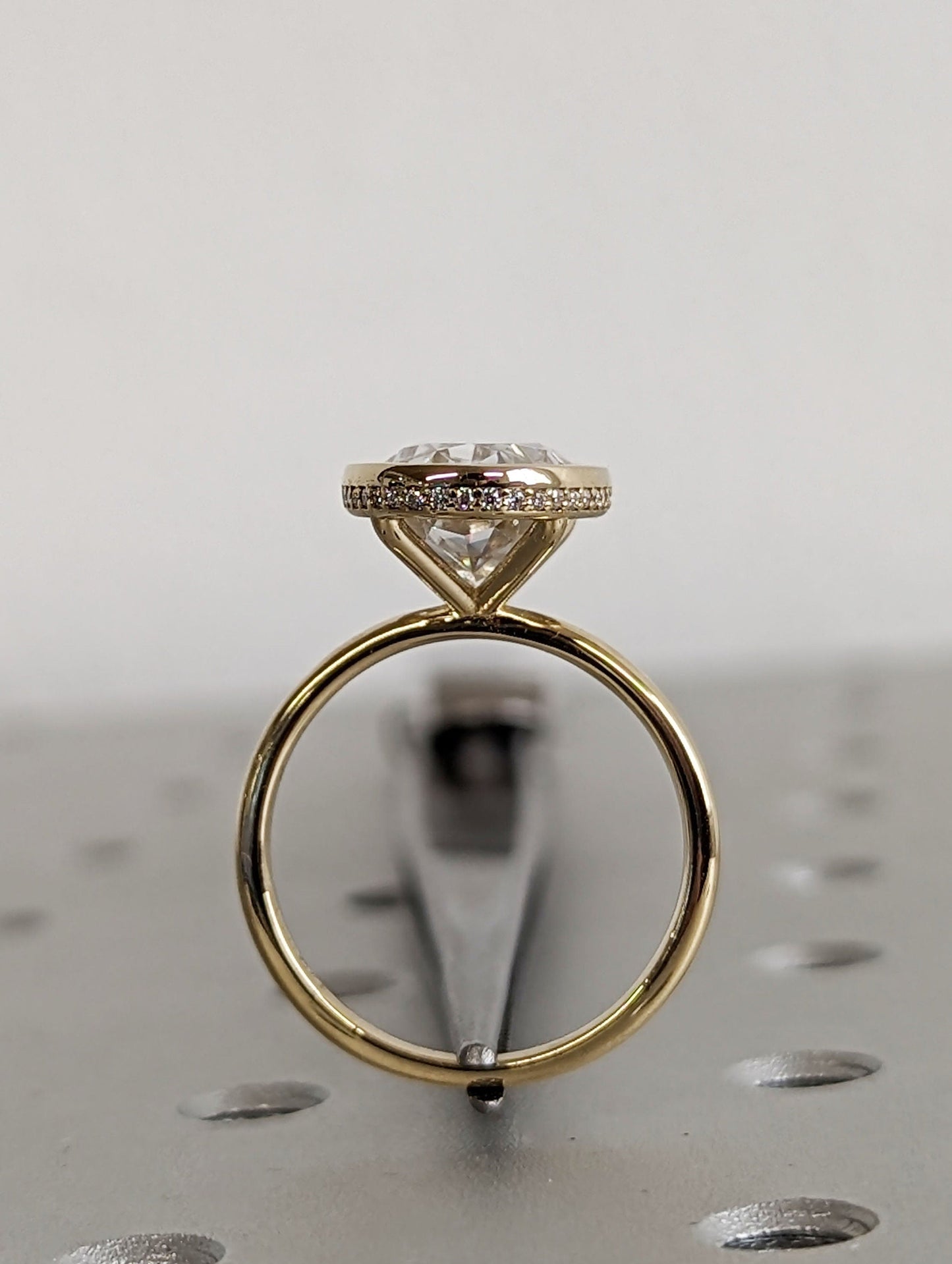 1.2 CT Round Solitaire Moissanite Engagement Ring