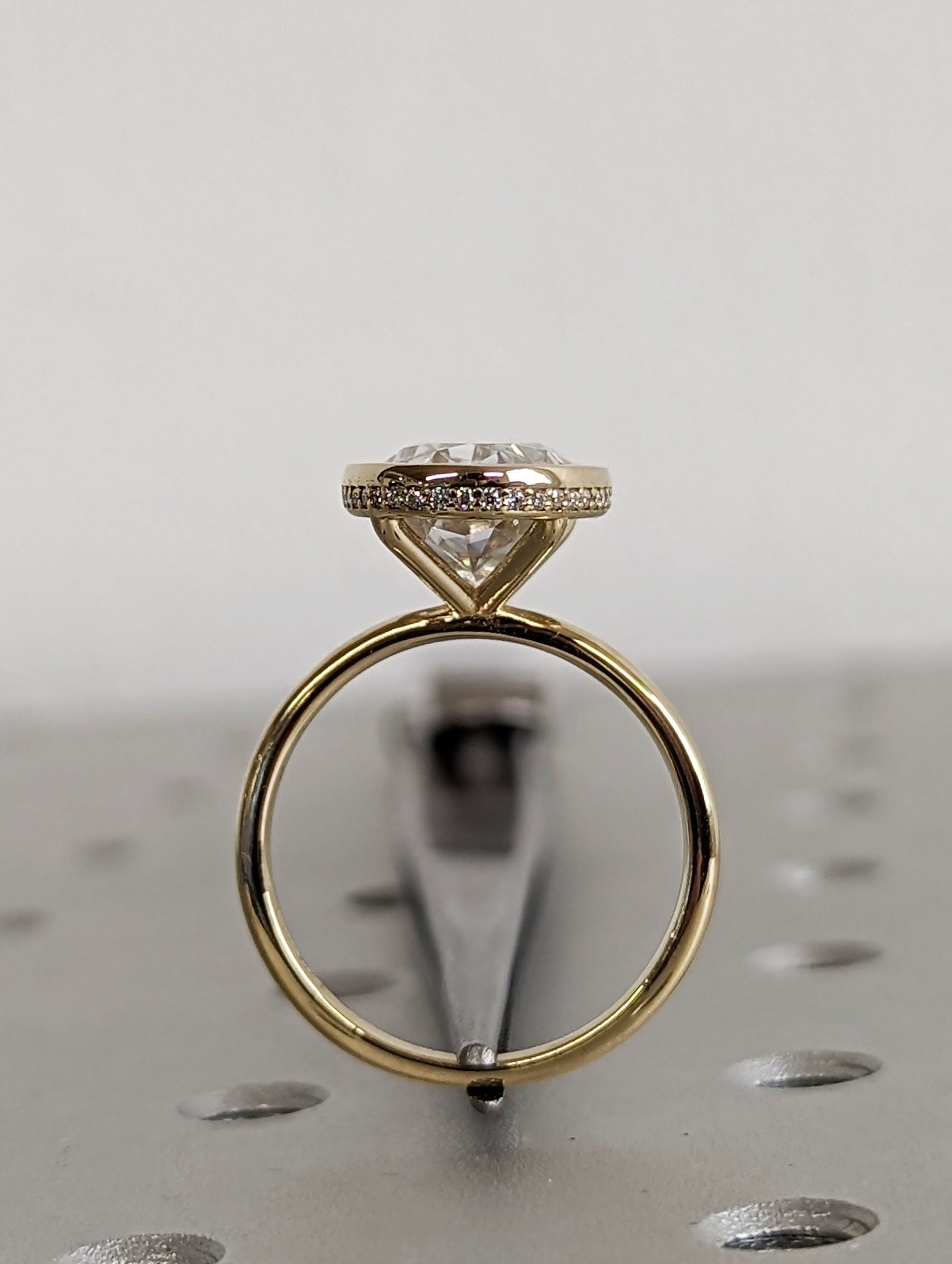 1.2 CT Round Solitaire Moissanite Engagement Ring