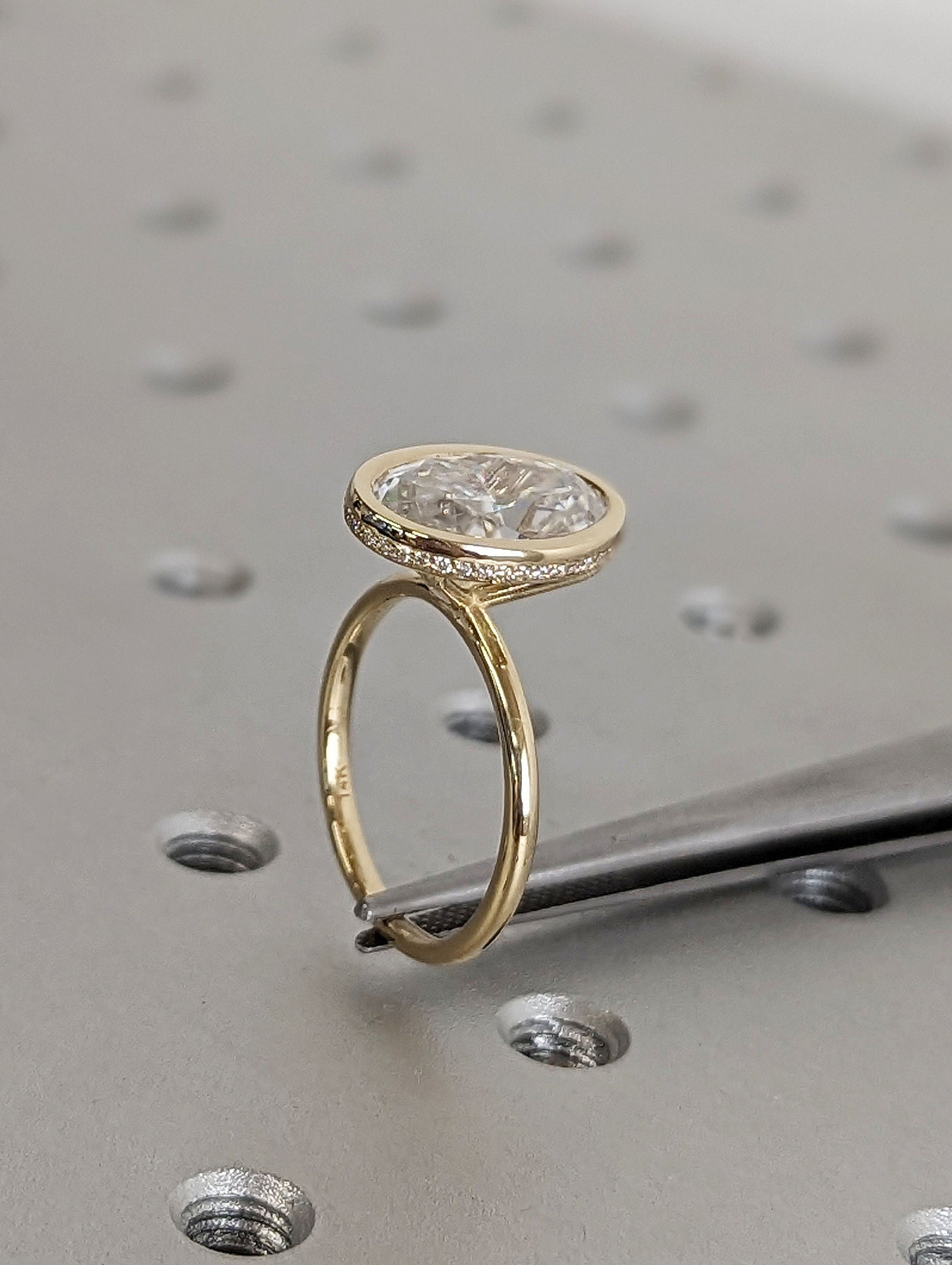 1.2 CT Round Solitaire Moissanite Engagement Ring