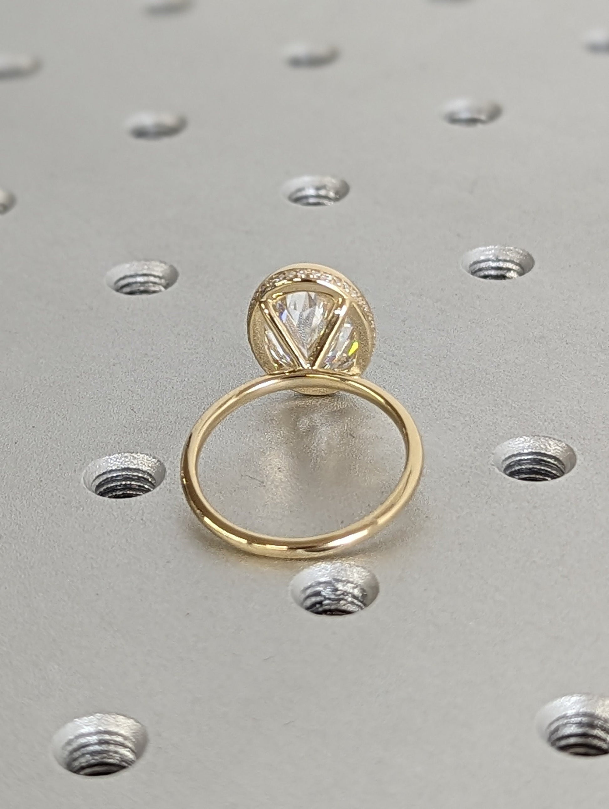 1.2 CT Round Solitaire Moissanite Engagement Ring