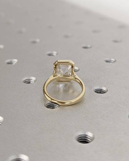 1.2 CT Round Solitaire Moissanite Engagement Ring