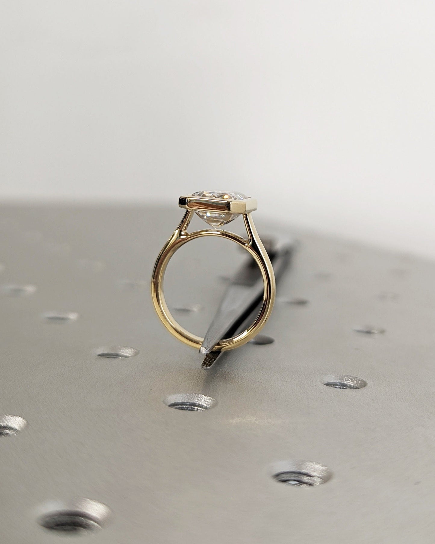 1.2 CT Round Solitaire Moissanite Engagement Ring