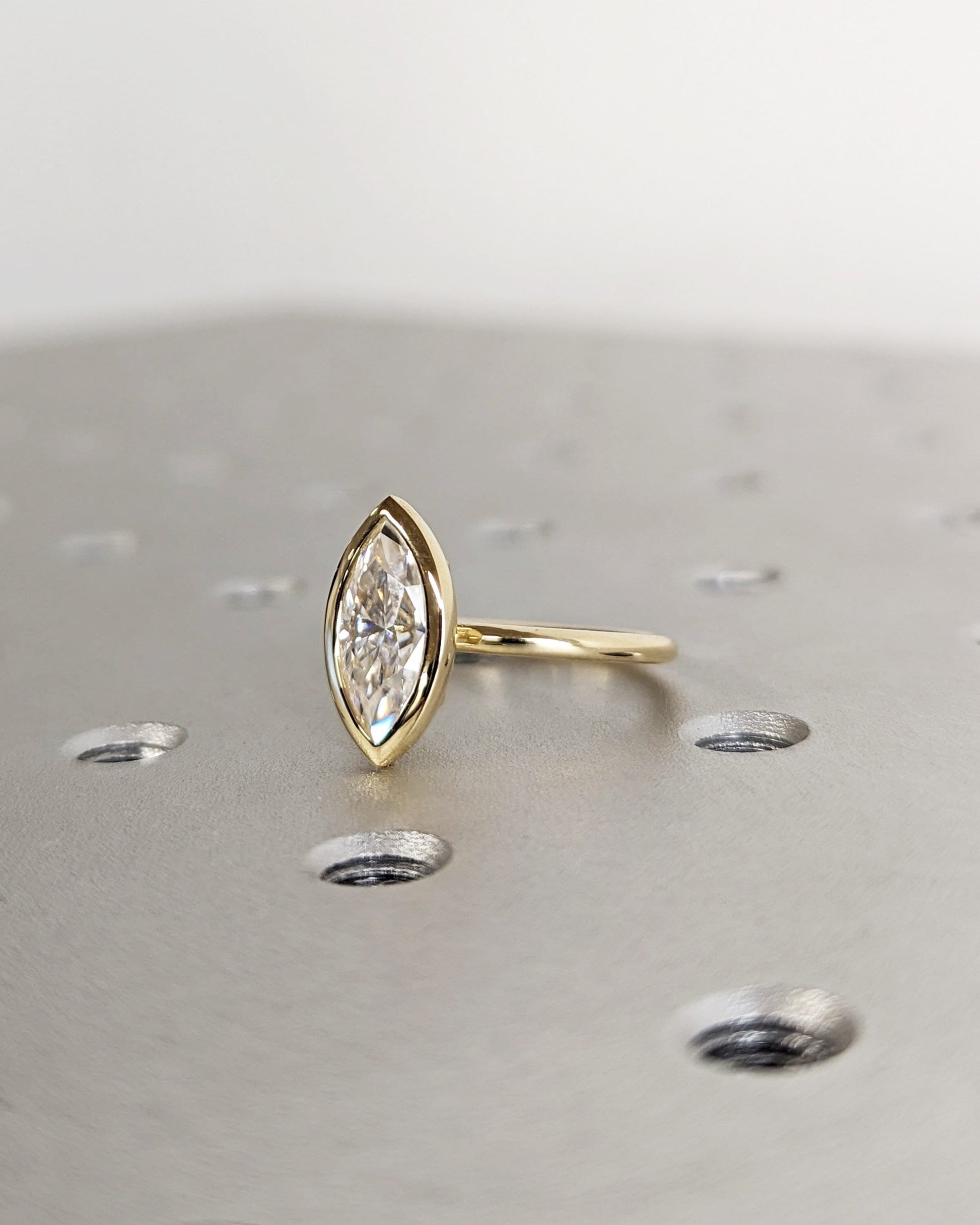 1.2 CT Round Solitaire Moissanite Engagement Ring