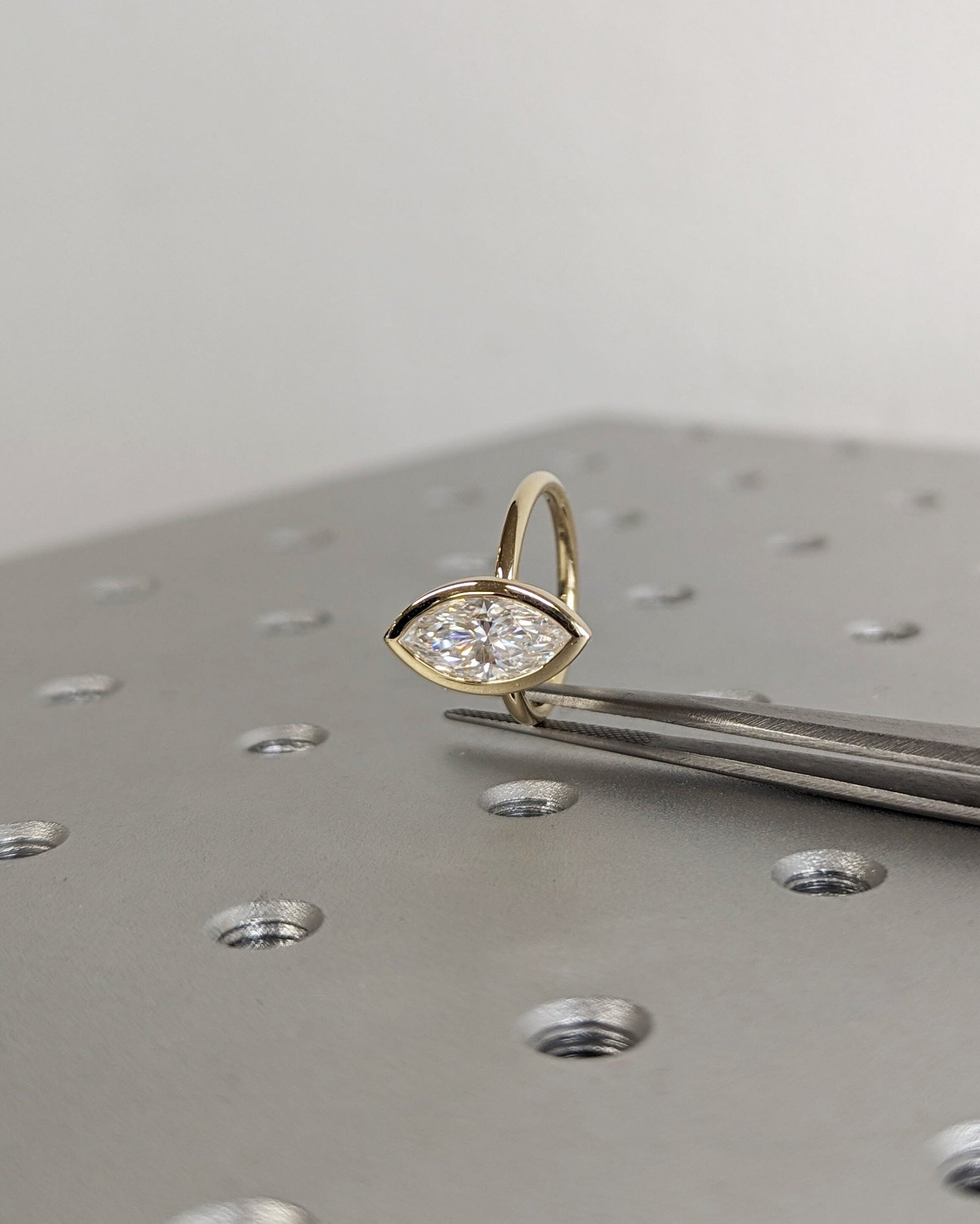 1.2 CT Round Solitaire Moissanite Engagement Ring