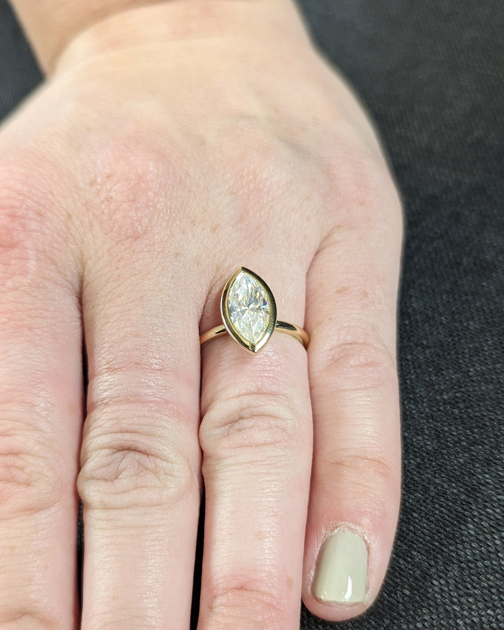 1.2 CT Round Solitaire Moissanite Engagement Ring