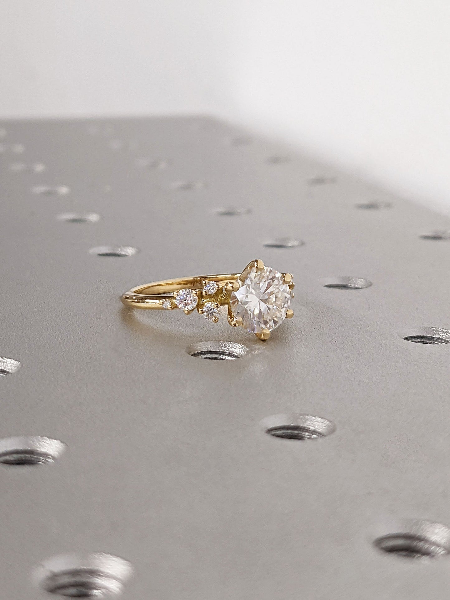 1.2 CT Round Solitaire Moissanite Engagement Ring