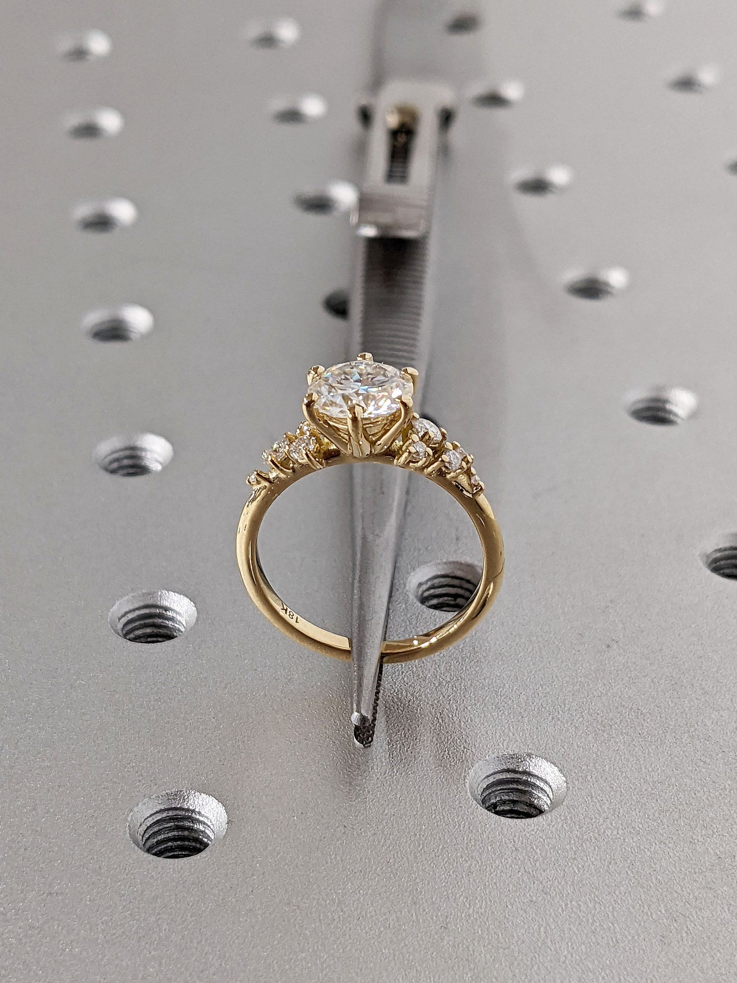 1.2 CT Round Solitaire Moissanite Engagement Ring