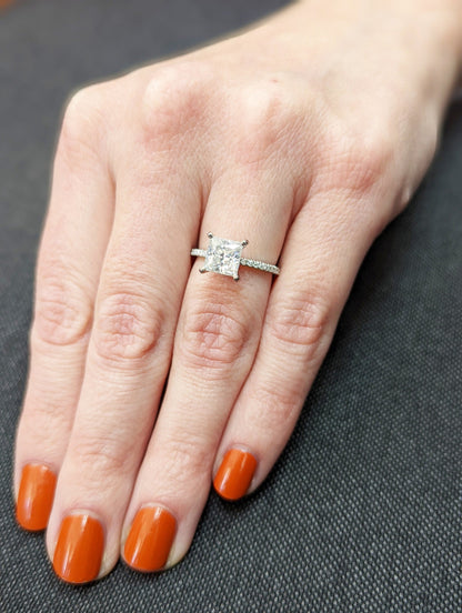 1.2 CT Round Solitaire Moissanite Engagement Ring
