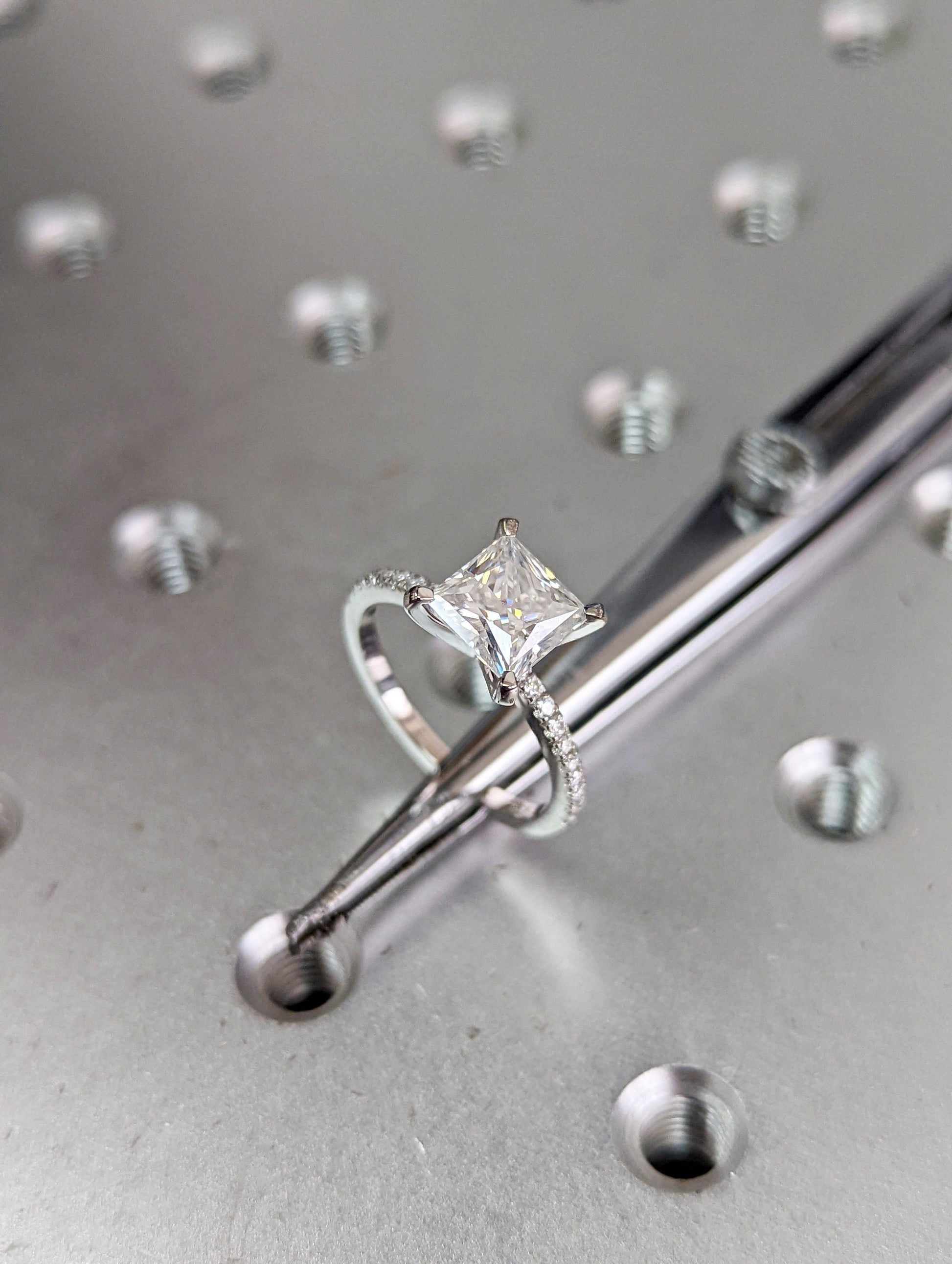 1.2 CT Round Solitaire Moissanite Engagement Ring