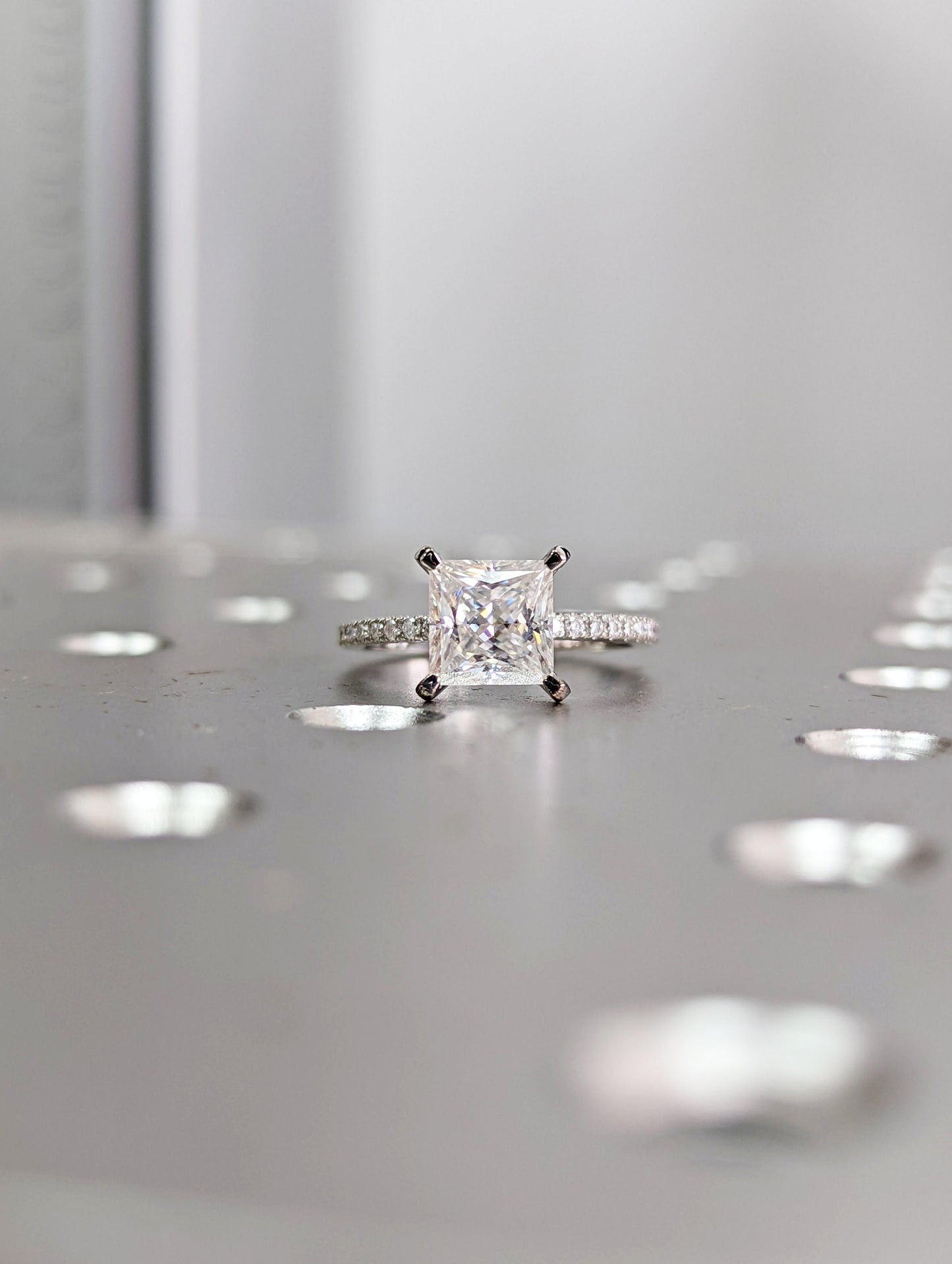 1.2 CT Round Solitaire Moissanite Engagement Ring