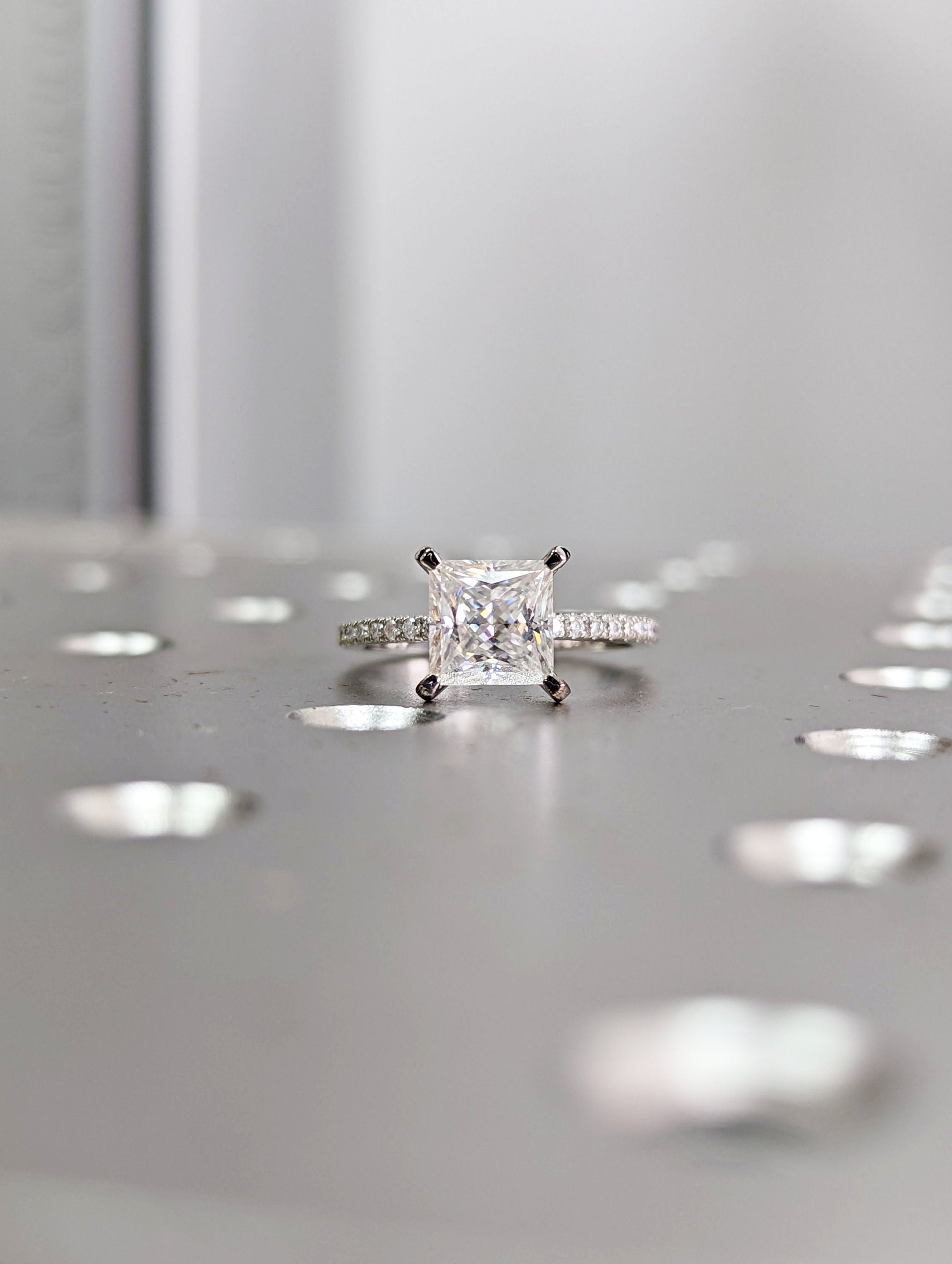 1.2 CT Round Solitaire Moissanite Engagement Ring