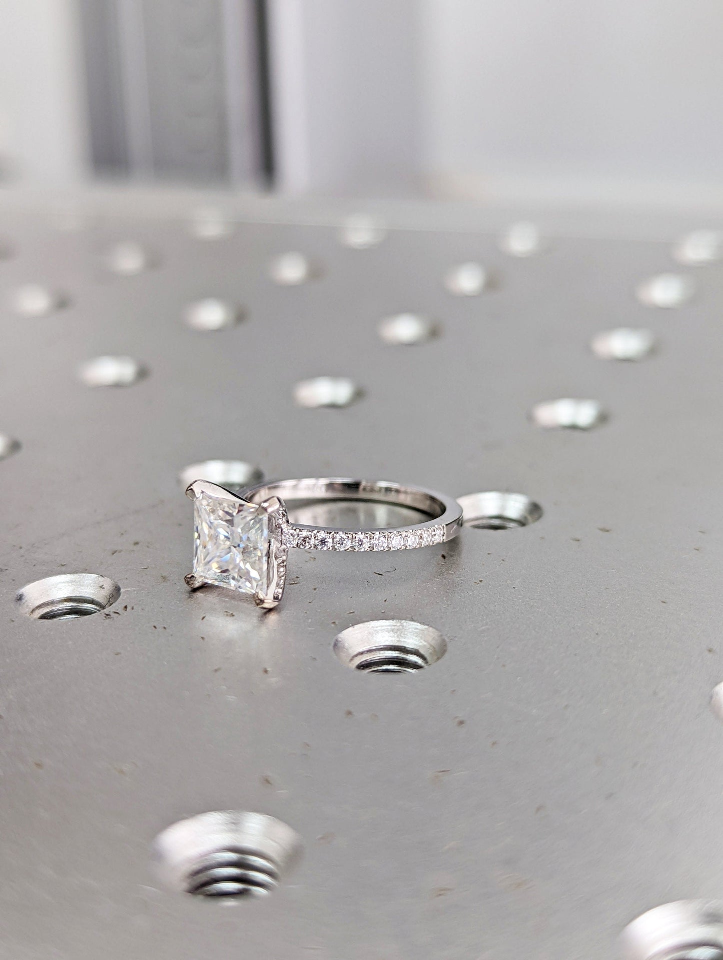 1.2 CT Round Solitaire Moissanite Engagement Ring