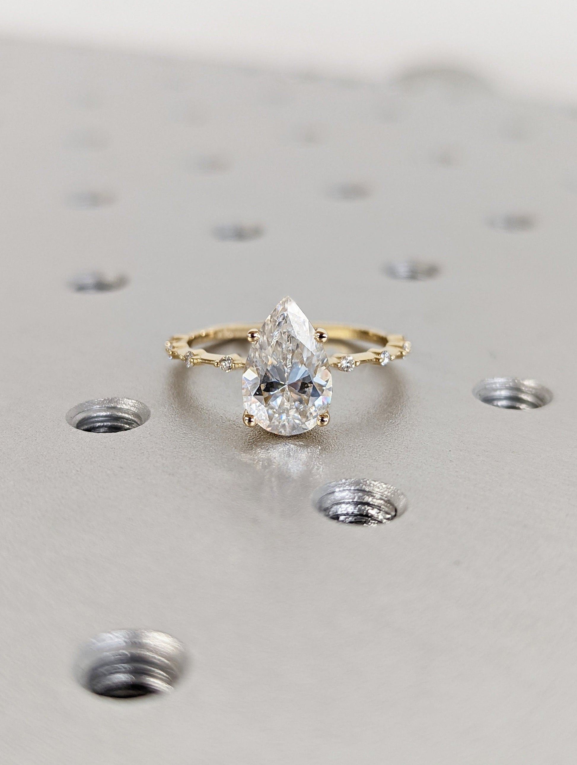 1.2 CT Round Solitaire Moissanite Engagement Ring